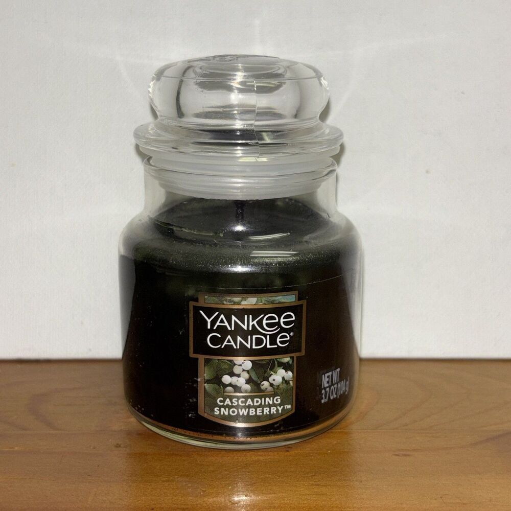 Yankee Candle - Small Jar 3.7oz - Cascading Snowberry Retired- NEW
